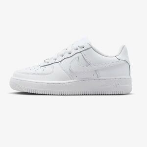 (SOLD elsewhere)
NEW in box! Nike Air Force 1 - Big Kids Size 4Y